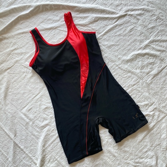 Black Swimming costume Preloved - Picture 5 of 9